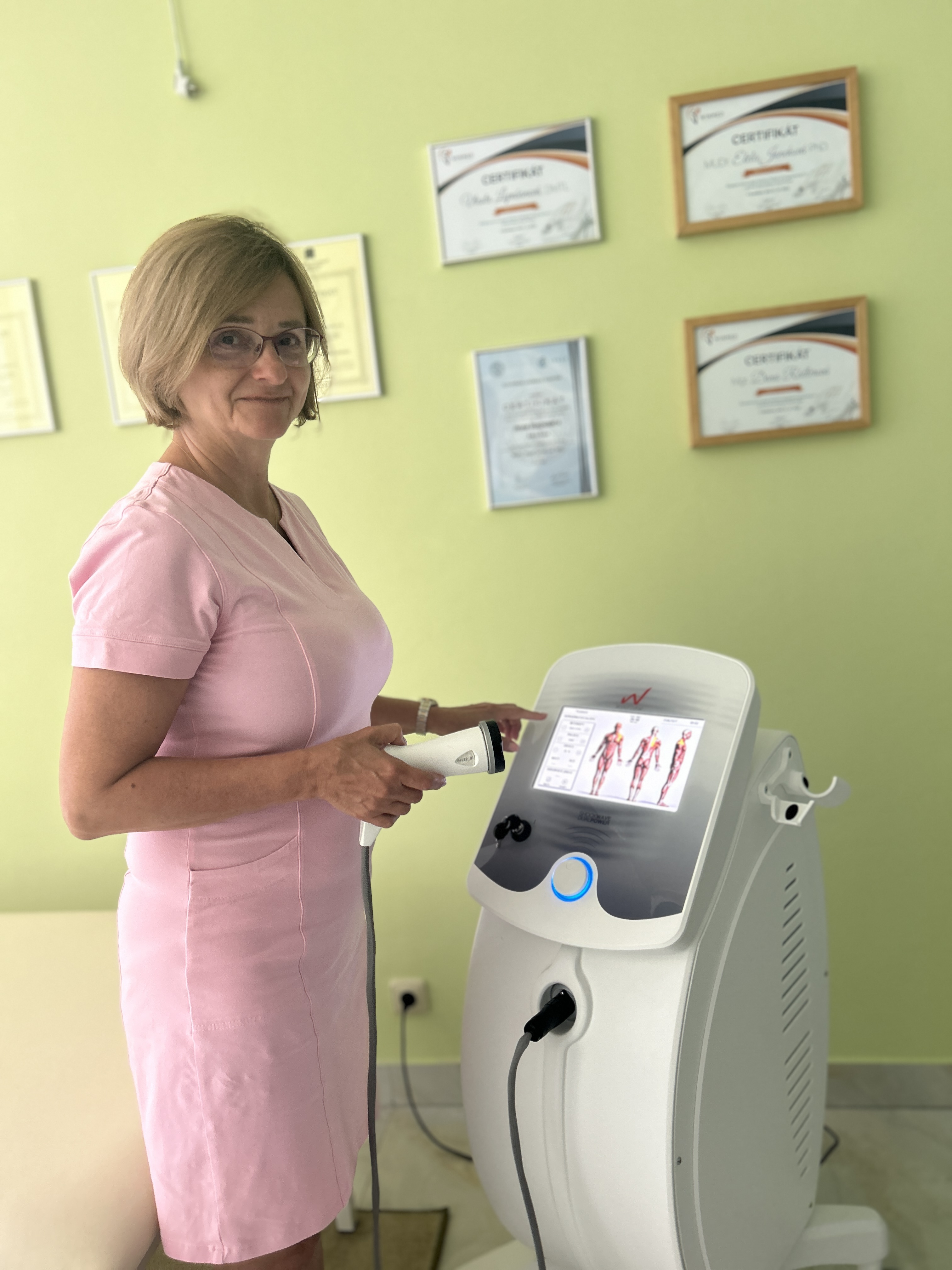 Prístroj na terapiu rázovou vlnou ShockWave Dual Power